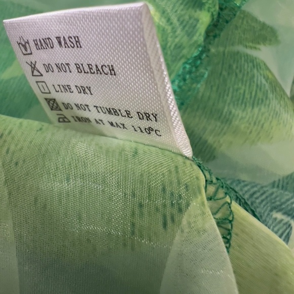 # A240 Nancy Cottagecore Green Floral Puff Sleeve Dress Tie Back Bow NWT S - Picture 6 of 10